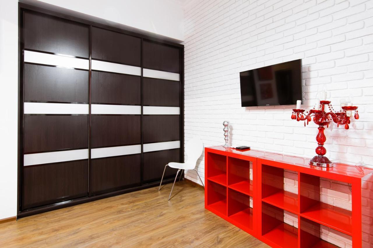 Modern Apartment In The City Center In A New Building Odesa Exterior photo